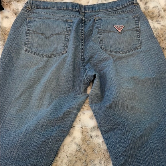 Guess Wide Cut Light Washed Women Jeans - Picture 2 of 3